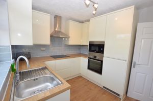 Kitchen- click for photo gallery